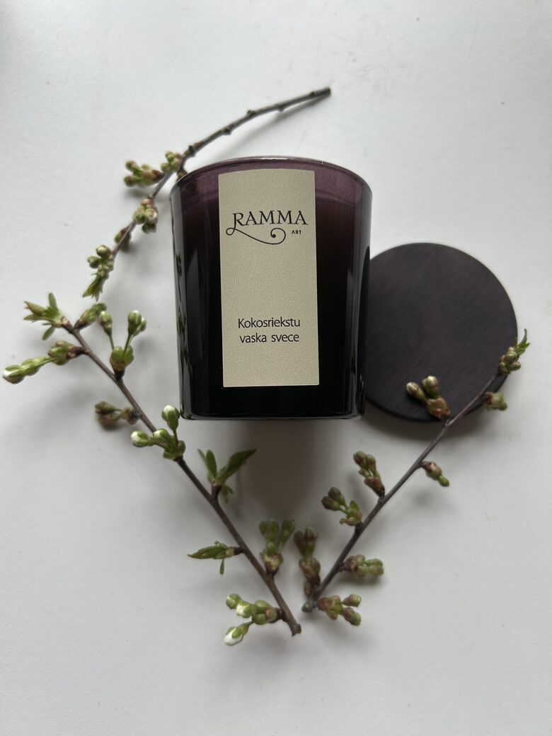 Kokosriekstu vaska svece Ķiršu Amaretto